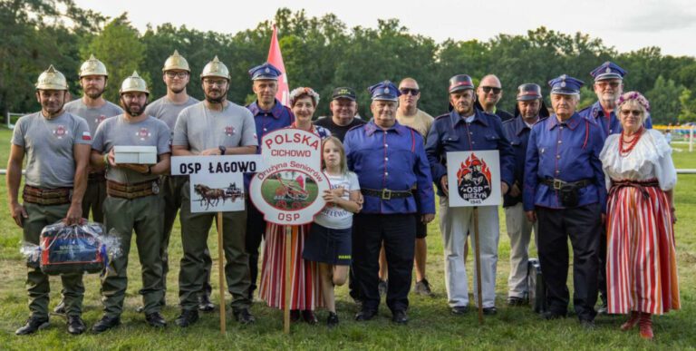 Racot: XX Europejskie i XXIII Krajowe Zawody Sikawek Konnych. 