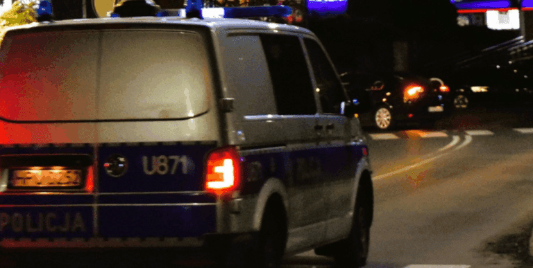 33-latek złamawszy dwa zakazy usiadł za kierownicą. Jest wyrok – 10 miesięcy więzienia