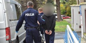 Czterech poszukiwanych w dwa dni. Policja doprowadziła wszystkich do odbycia kar