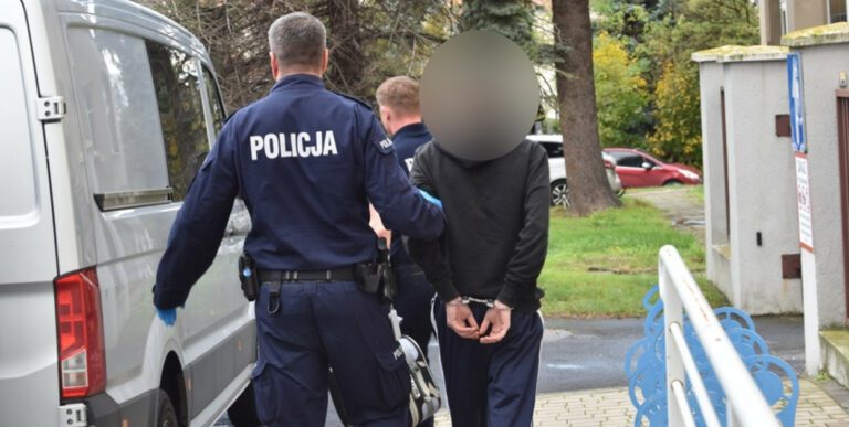 Czterech poszukiwanych w dwa dni. Policja doprowadziła wszystkich do odbycia kar